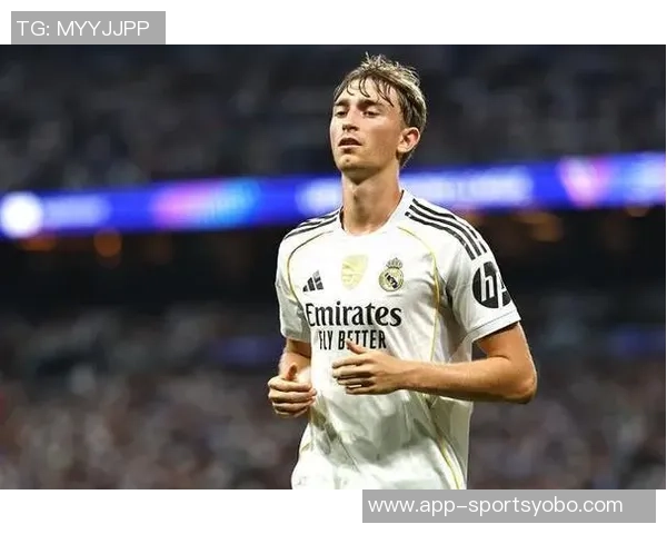 赫伊森以20岁223天的年龄成为西甲历史上最年轻进球后卫